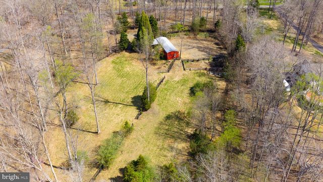 8701 SINCLAIR MILL RD, Manassas, VA 20112