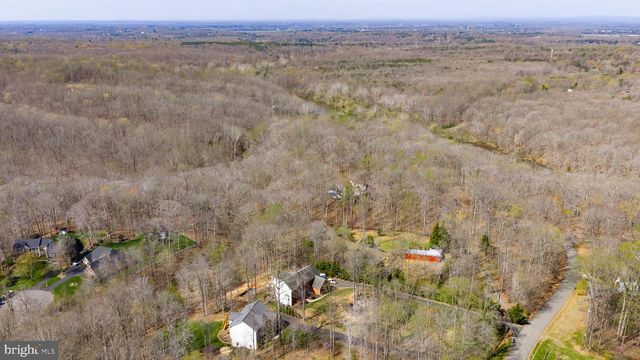 8701 SINCLAIR MILL RD, Manassas, VA 20112