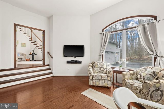 8701 SINCLAIR MILL RD, Manassas, VA 20112