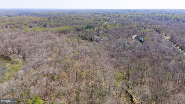 8701 SINCLAIR MILL RD, Manassas, VA 20112