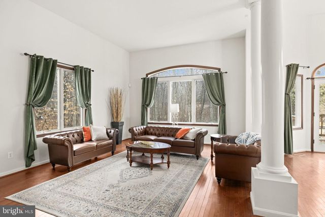 8701 SINCLAIR MILL RD, Manassas, VA 20112