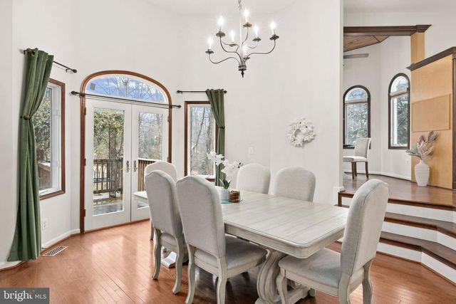 8701 SINCLAIR MILL RD, Manassas, VA 20112