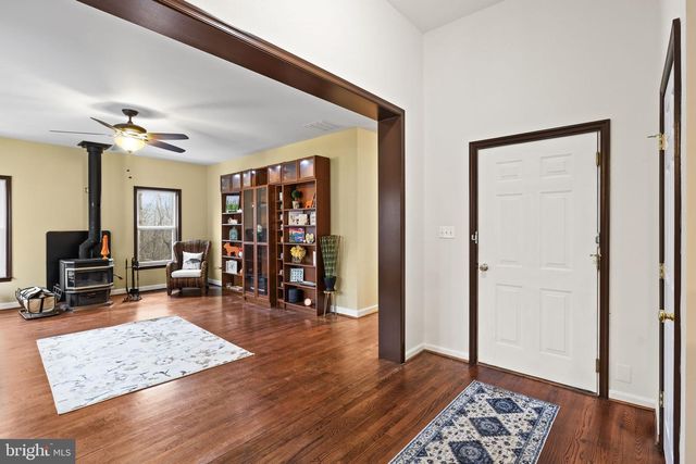 8701 SINCLAIR MILL RD, Manassas, VA 20112