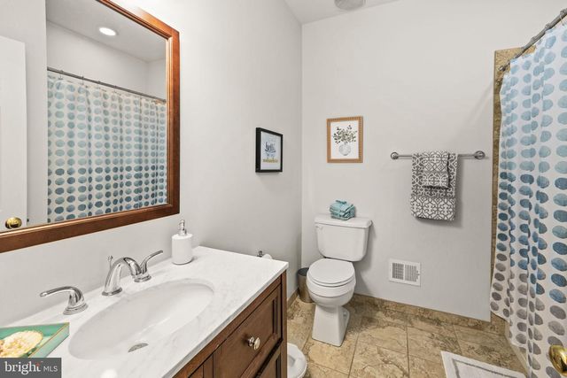 8701 SINCLAIR MILL RD, Manassas, VA 20112