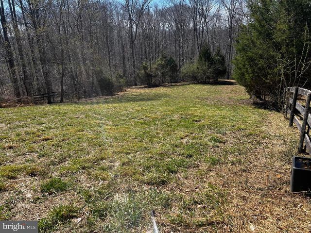 8701 SINCLAIR MILL RD, Manassas, VA 20112