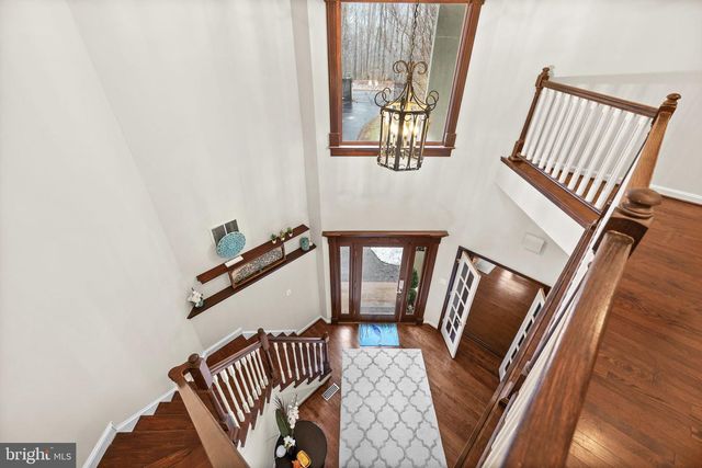 8701 SINCLAIR MILL RD, Manassas, VA 20112