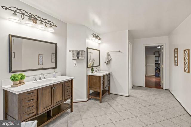 8701 SINCLAIR MILL RD, Manassas, VA 20112