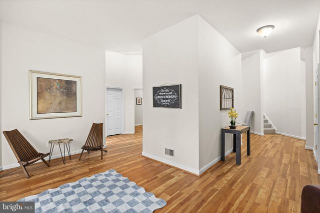 8701 SINCLAIR MILL RD, Manassas, VA 20112