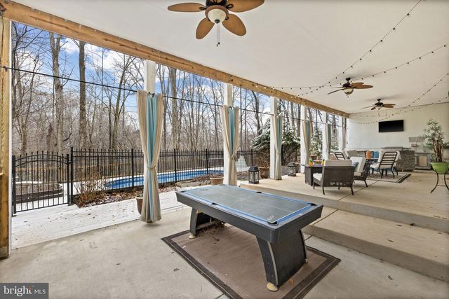 8701 SINCLAIR MILL RD, Manassas, VA 20112