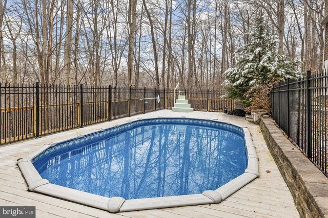 8701 SINCLAIR MILL RD, Manassas, VA 20112