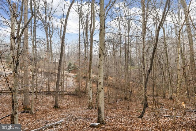 8701 SINCLAIR MILL RD, Manassas, VA 20112