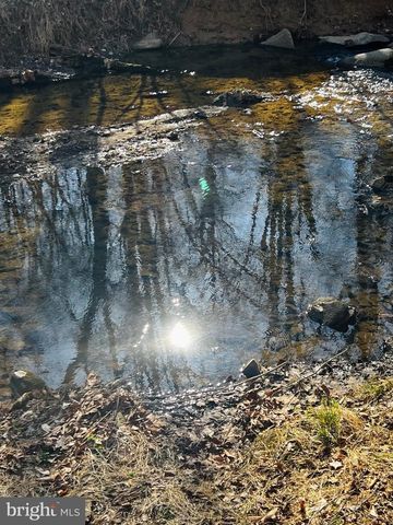 8701 SINCLAIR MILL RD, Manassas, VA 20112