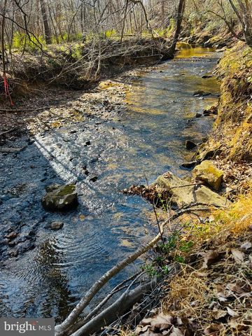 8701 SINCLAIR MILL RD, Manassas, VA 20112