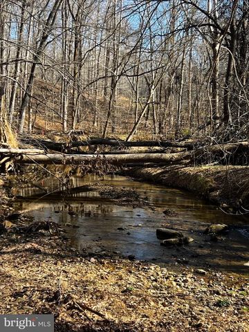 8701 SINCLAIR MILL RD, Manassas, VA 20112