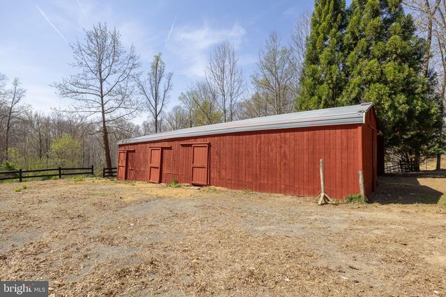 8701 SINCLAIR MILL RD, Manassas, VA 20112