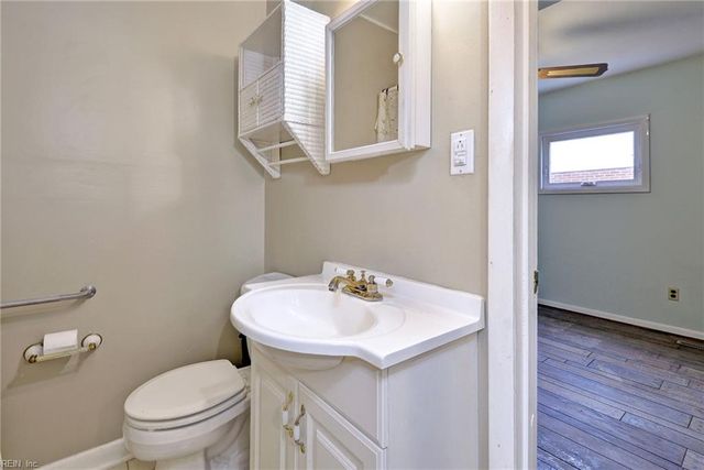 105 Carraway TER, Yorktown, VA 23692