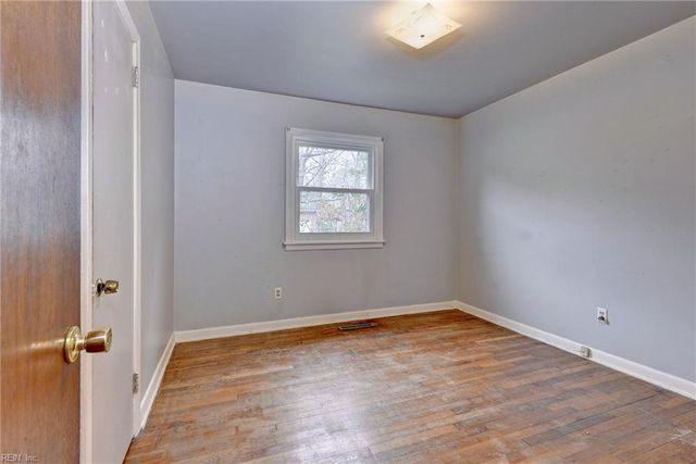 105 Carraway TER, Yorktown, VA 23692