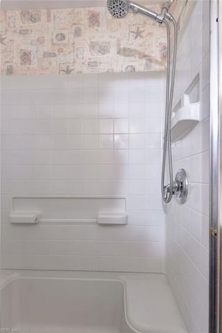 105 Carraway TER, Yorktown, VA 23692