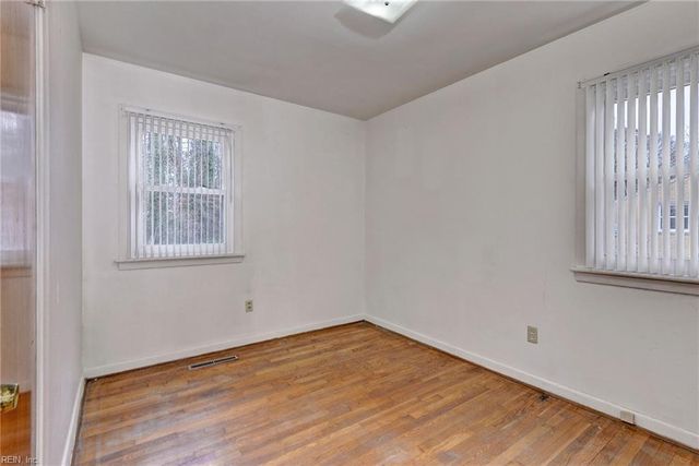 105 Carraway TER, Yorktown, VA 23692