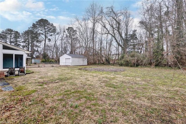 105 Carraway TER, Yorktown, VA 23692