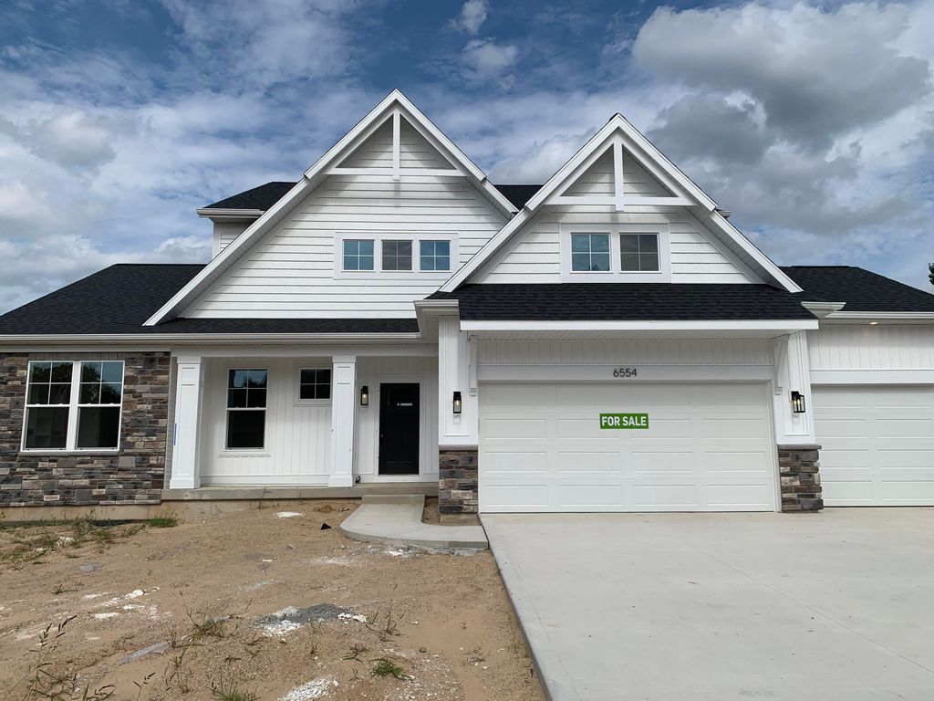6554 Ravine Point Drive Ne, Plainfield Twp, MI 49341