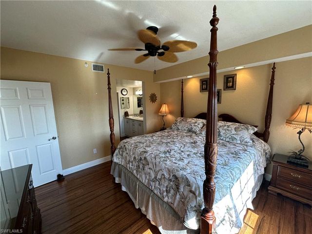 22748 Island Pines WAY 302, Fort Myers Beach, FL 33931