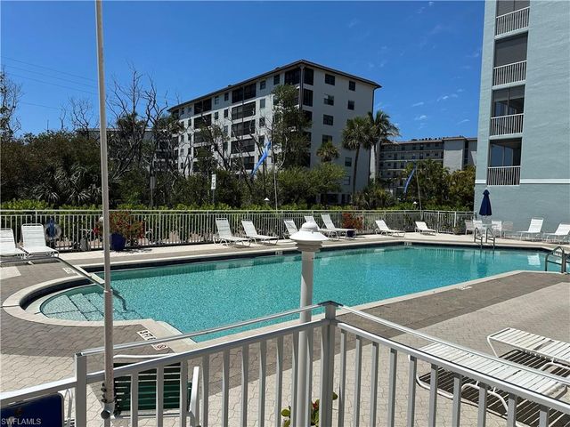 22748 Island Pines WAY 302, Fort Myers Beach, FL 33931