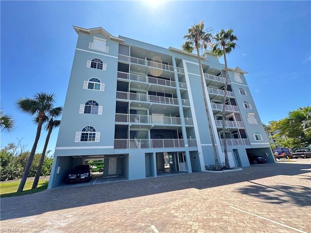 22748 Island Pines WAY 302, Fort Myers Beach, FL 33931