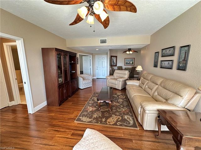 22748 Island Pines WAY 302, Fort Myers Beach, FL 33931