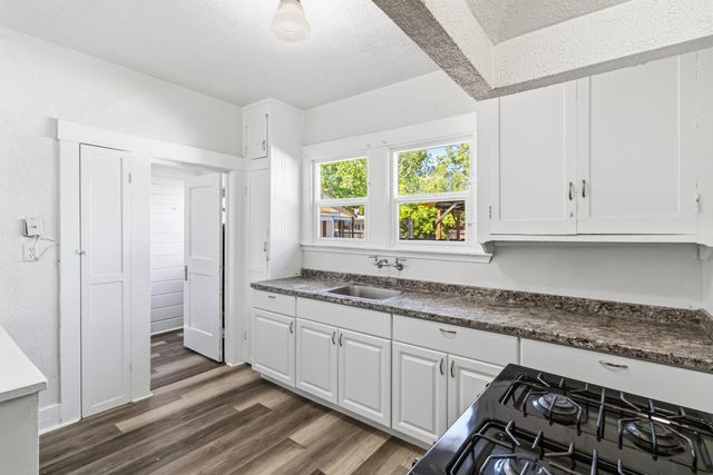 828 8th St, Marysville, CA 95901