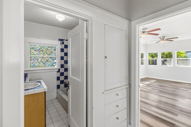 828 8th St, Marysville, CA 95901