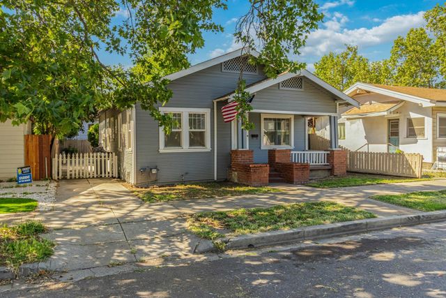 828 8th St, Marysville, CA 95901