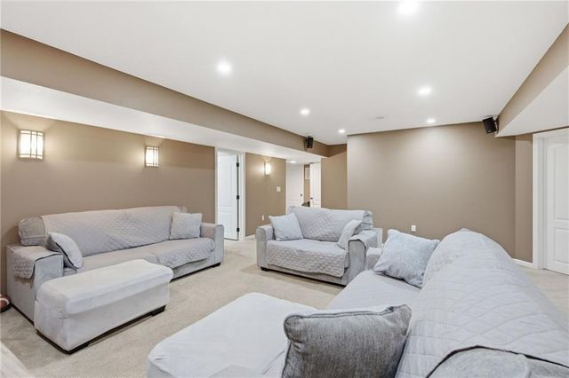 497 S 137th Place, Bonner Springs, KS 66012