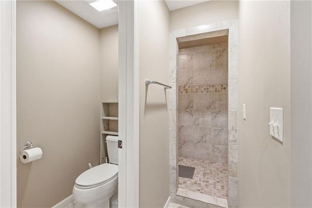 497 S 137th Place, Bonner Springs, KS 66012