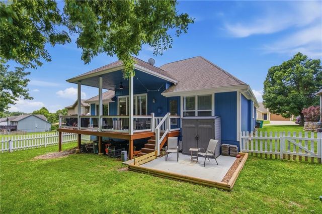 497 S 137th Place, Bonner Springs, KS 66012