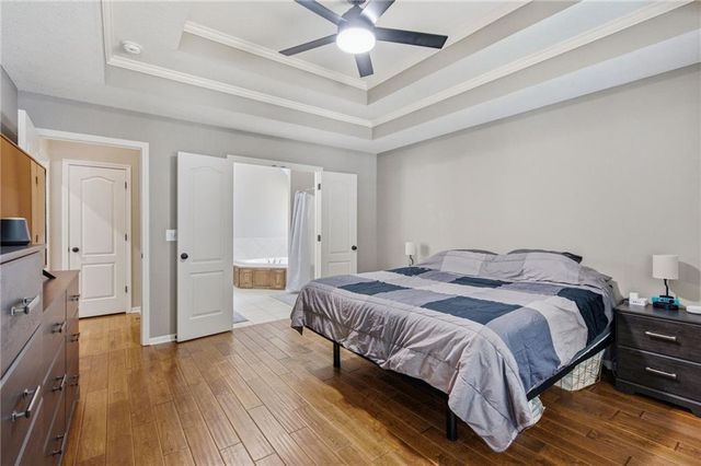 497 S 137th Place, Bonner Springs, KS 66012
