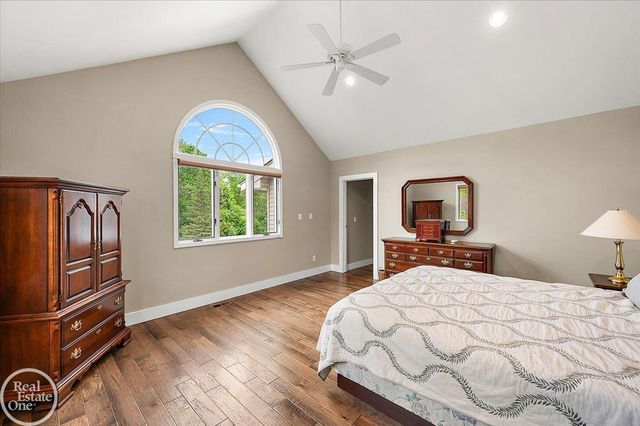 88 Aspinwall Drive, Troy, MI 48098