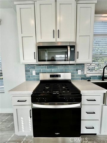 1536 S state Street 98, Hemet, CA 92543