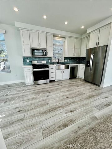 1536 S state Street 98, Hemet, CA 92543