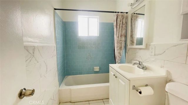 1083 Gaviota Avenue, Long Beach, CA 90813