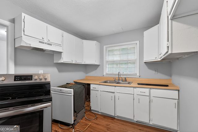 2416 Meadow Park Drive SW, Atlanta, GA 30315