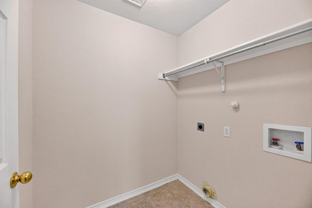 1604 Prickly Pear ST, Lockhart, TX 78644