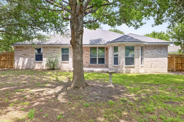 1604 Prickly Pear ST, Lockhart, TX 78644