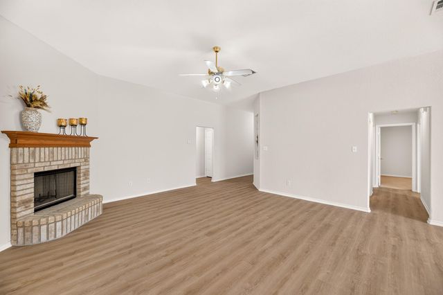 1604 Prickly Pear ST, Lockhart, TX 78644