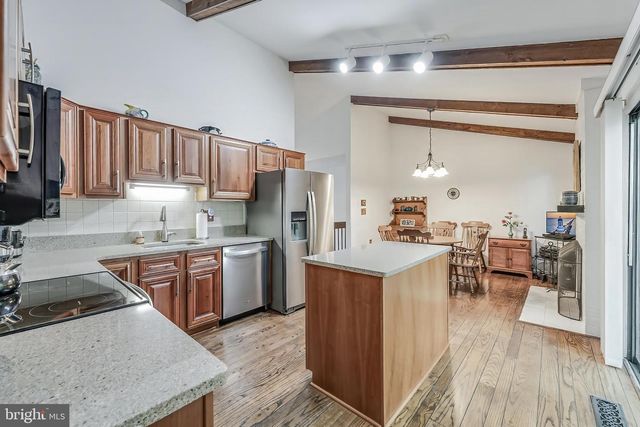 11819 BLUE SPRUCE RD, Reston, VA 20191