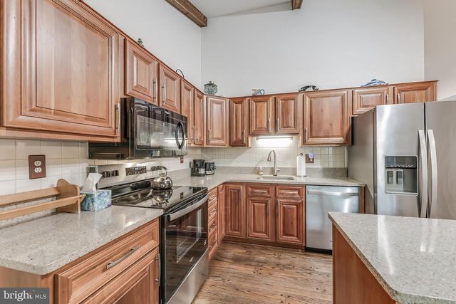 11819 BLUE SPRUCE RD, Reston, VA 20191