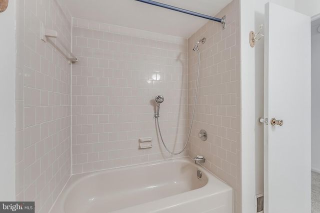 11819 BLUE SPRUCE RD, Reston, VA 20191
