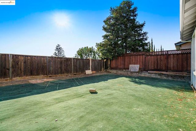 3238 Panda Ct, Antioch, CA 94531