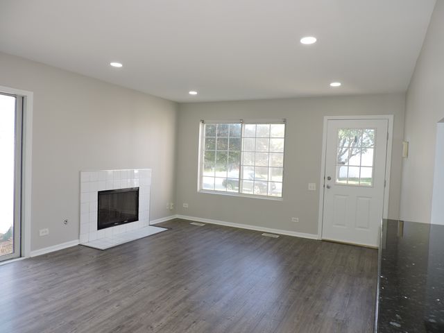 343 Gregory Street, Aurora, IL 60504