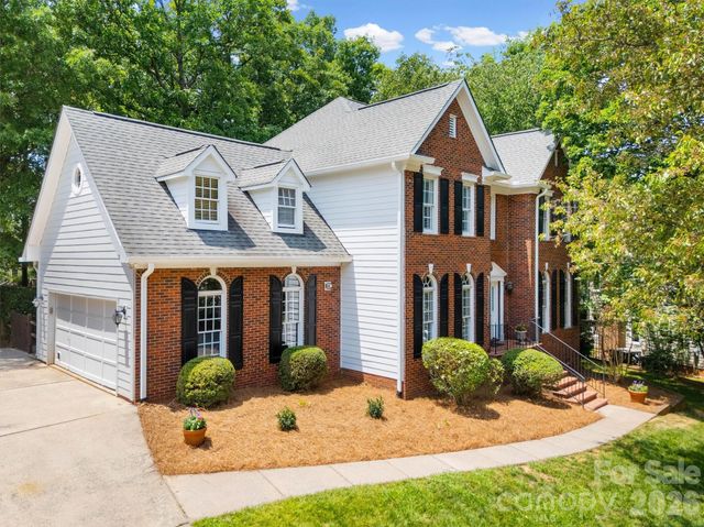 5612 Rocky Trail Court, Charlotte, NC 28270